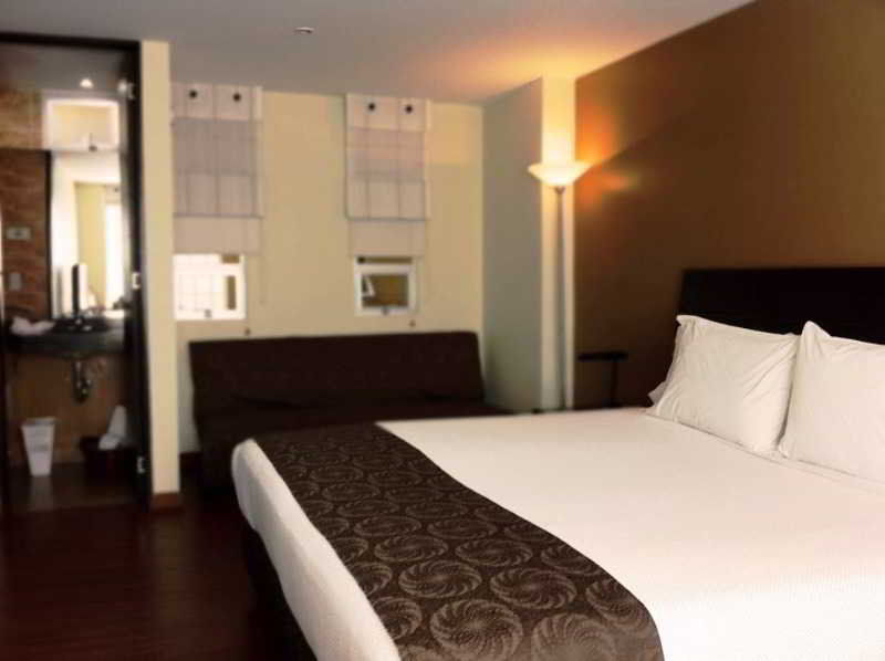 Hotel Santa Barbara Real Bogotá Extérieur photo
